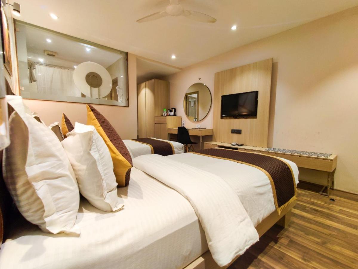 Hotel Sadbhav Villa سورات المظهر الخارجي الصورة