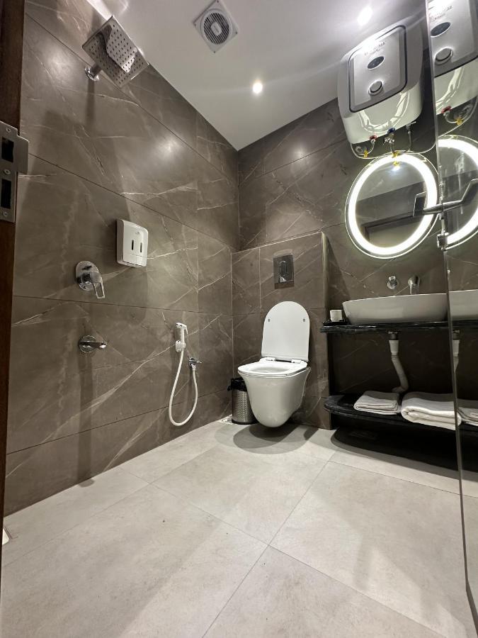 Hotel Sadbhav Villa سورات المظهر الخارجي الصورة