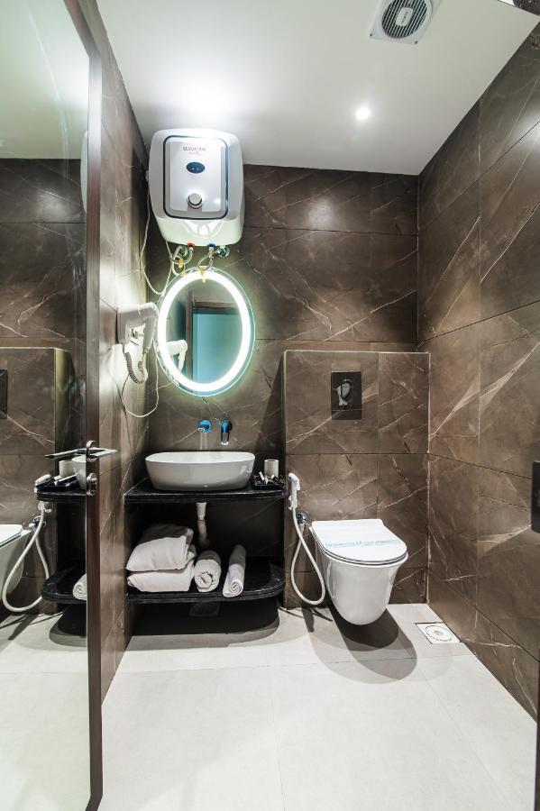Hotel Sadbhav Villa سورات المظهر الخارجي الصورة