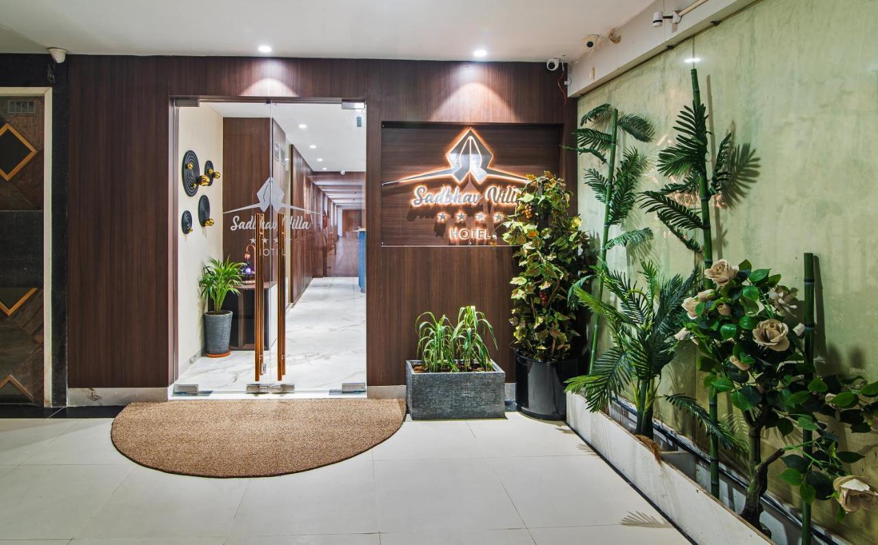 Hotel Sadbhav Villa سورات المظهر الخارجي الصورة